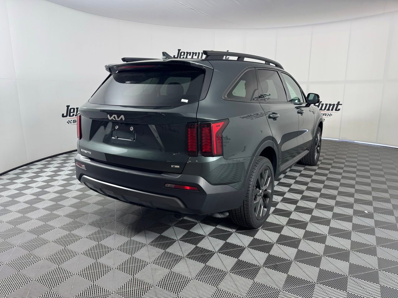 Used 2023 Kia Sorento X-Line EX image 11