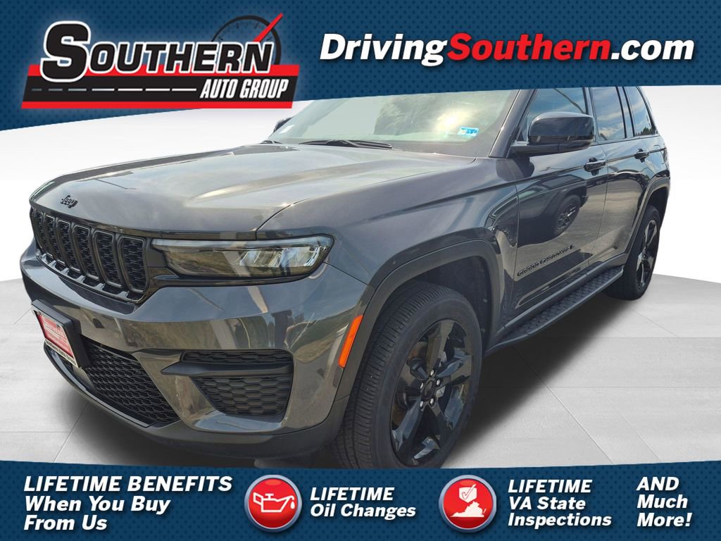Used 2025 Jeep Grand Cherokee Altitude