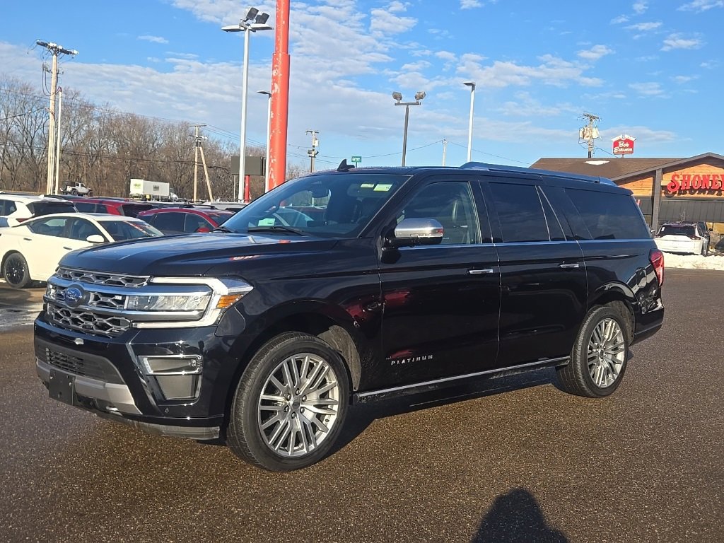 Used 2022 Ford Expedition Max Platinum image 3