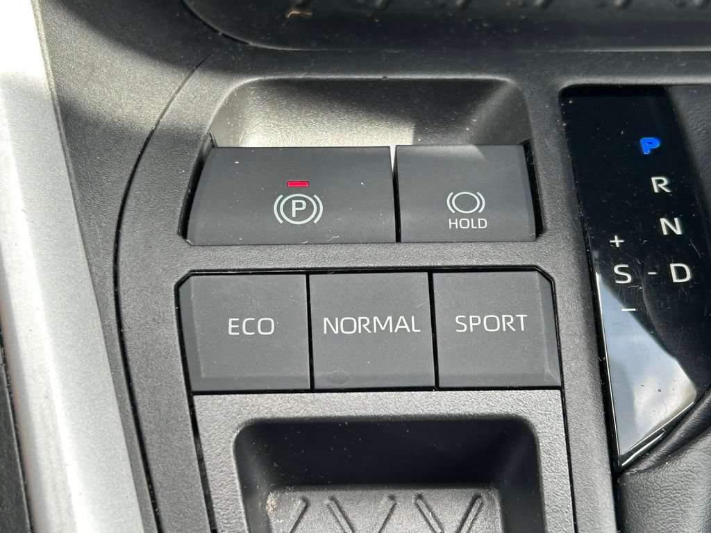 Used 2023 Toyota RAV4 LE FWD image 25