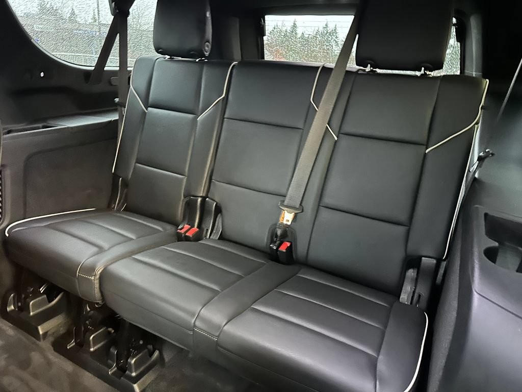 Used 2023 Cadillac Escalade ESV Premium Luxury AWD/4WD image 17