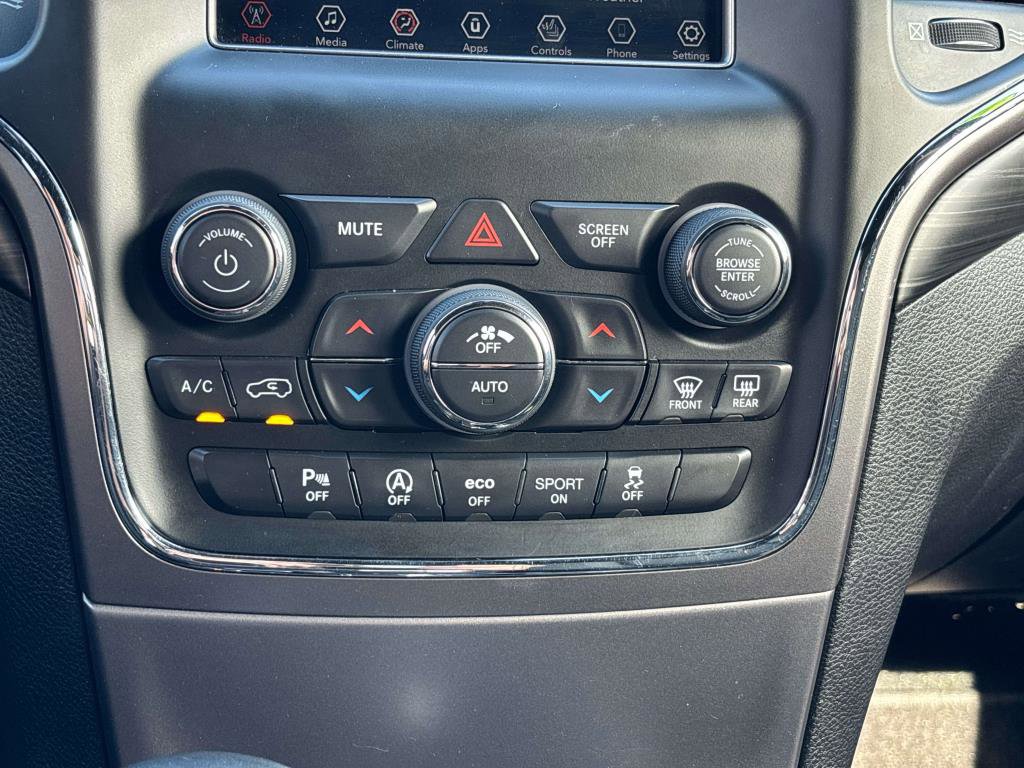 Used 2019 Jeep Grand Cherokee Laredo image 23