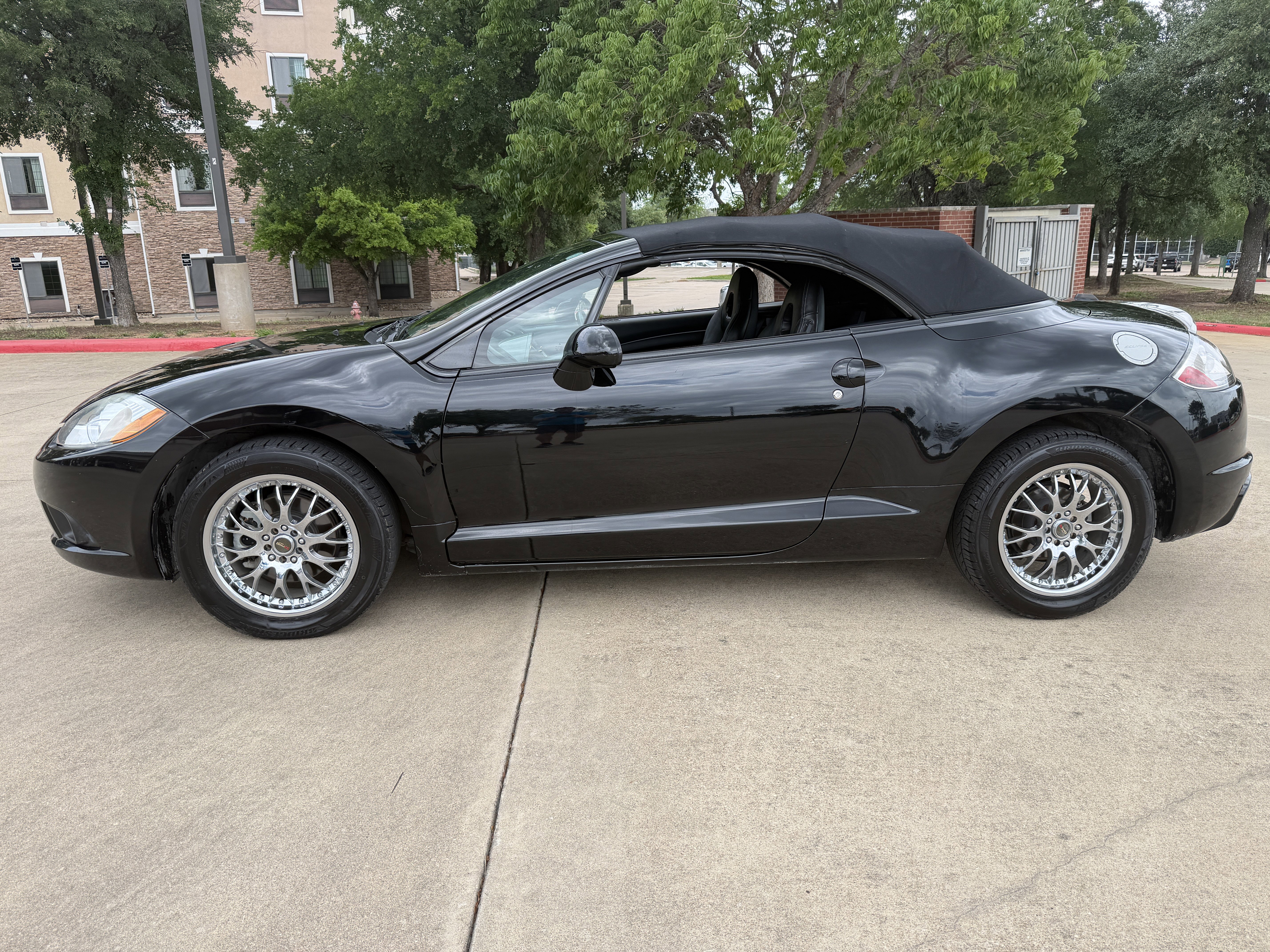 Used 2009 Mitsubishi Eclipse GS image 7