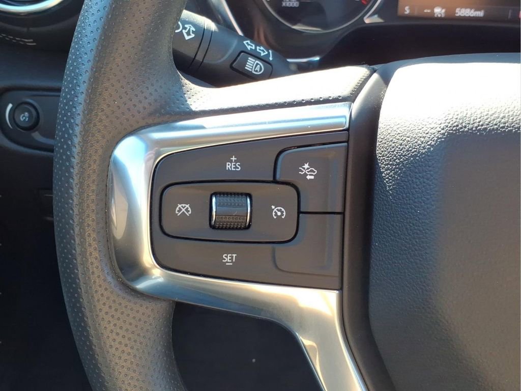 Certified 2024 Chevrolet Blazer LT w/ Convenience Package FWD image 28