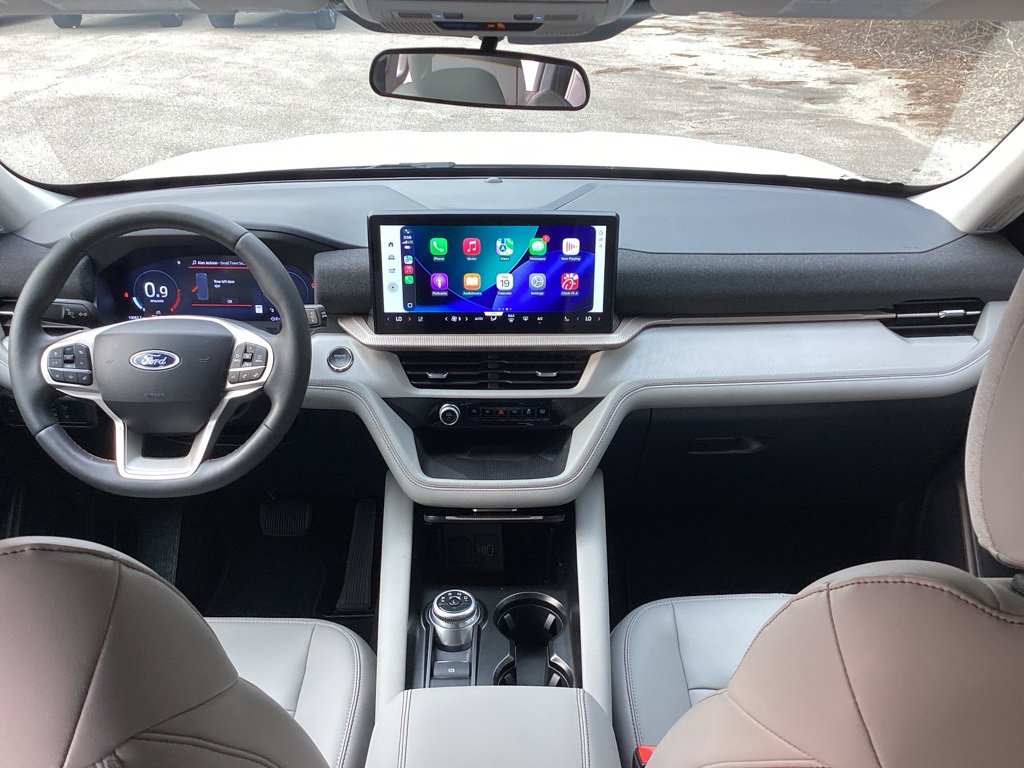 Used 2025 Ford Explorer Active w/ Active Comfort Package image 46