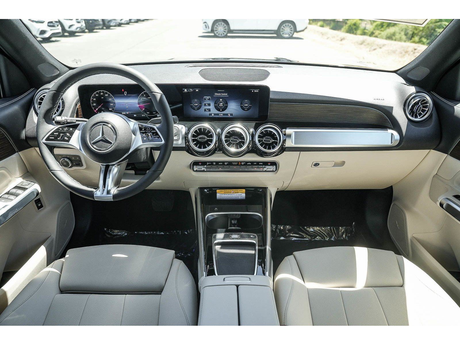 New 2026 Mercedes-Benz GLB 250 4MATIC image 12