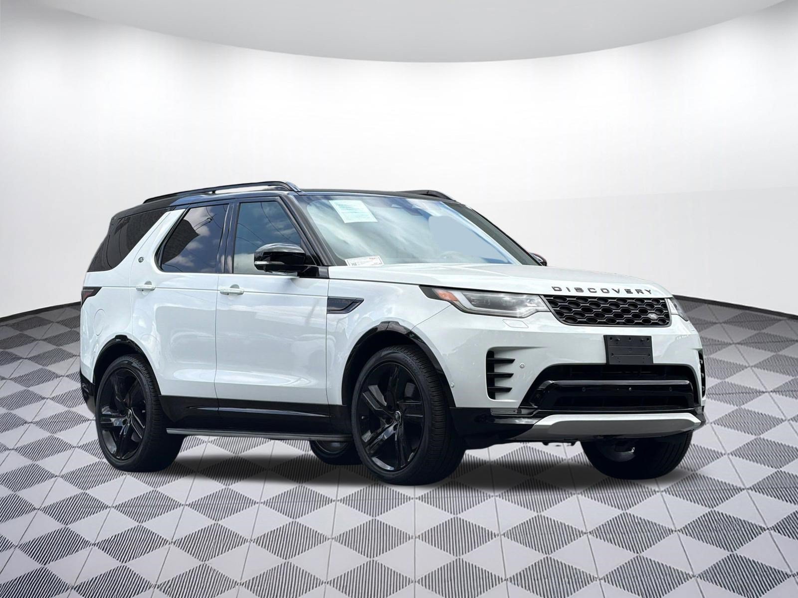Used 2025 Land Rover Discovery Dynamic SE AWD/4WD image 6