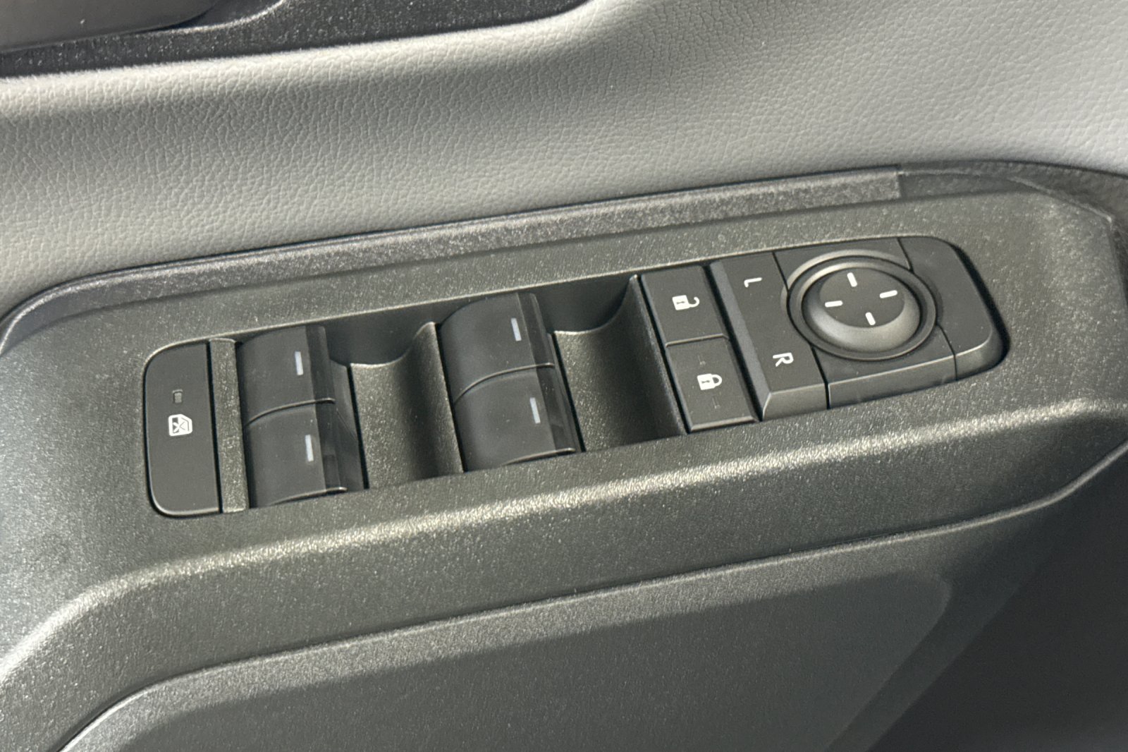 New 2026 Toyota RAV4 SE w/ Convenience Package AWD/4WD image 13
