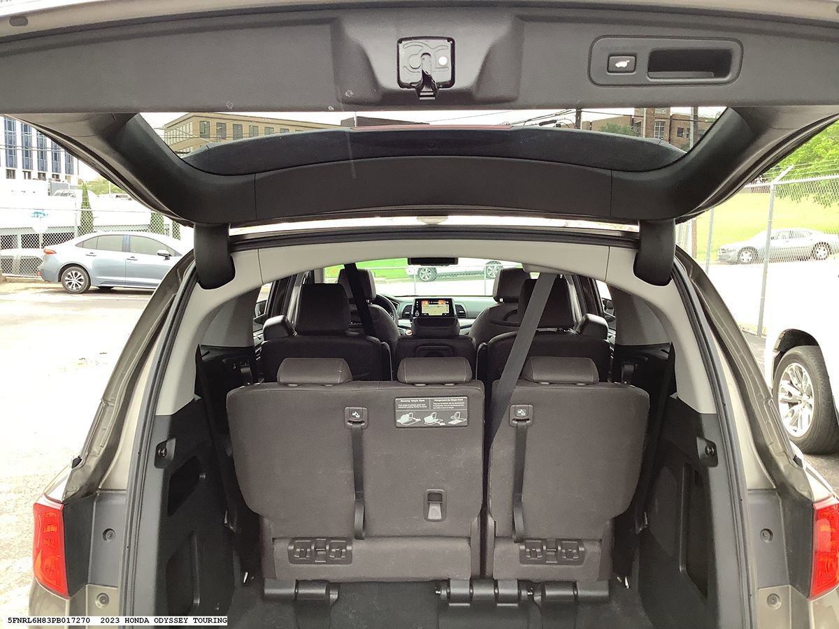 Used 2023 Honda Odyssey Touring image 14