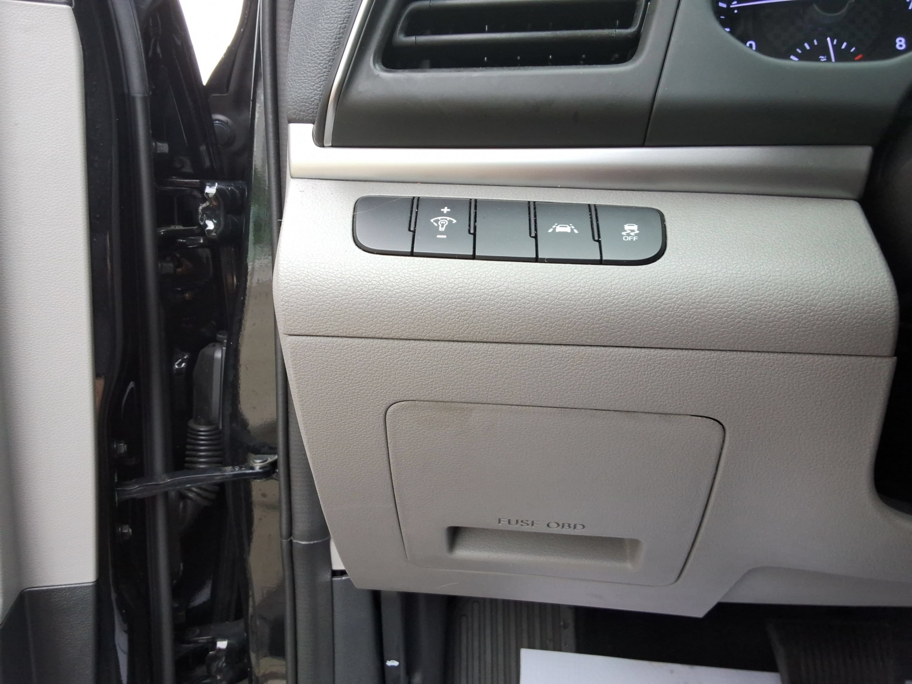 Used 2020 Hyundai Elantra SE FWD image 20