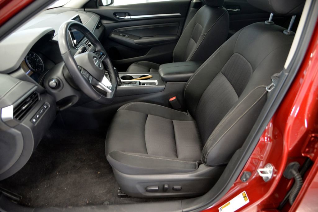 Used 2019 Nissan Altima 2.5 SV image 15