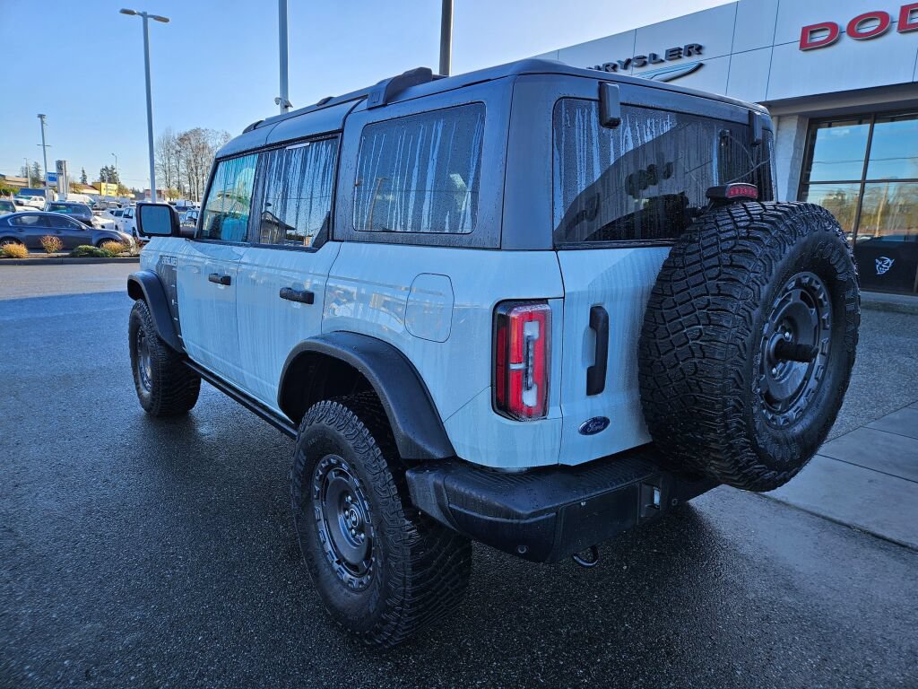 Used 2024 Ford Bronco Everglades AWD/4WD image 3