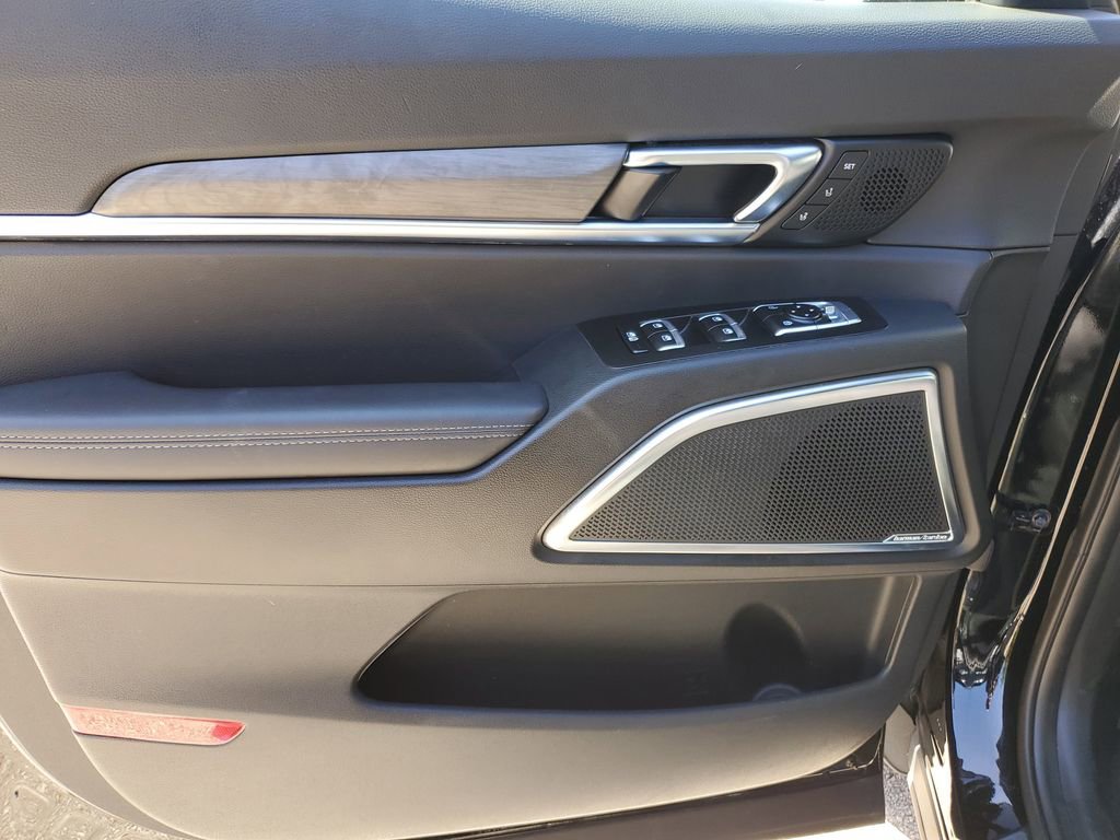 Used 2024 Kia Telluride SX X-Line image 18