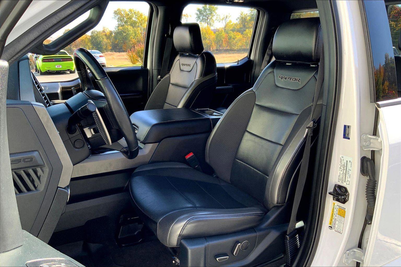 Used 2020 Ford F150 Raptor w/ Equipment Group 802A Luxury image 23