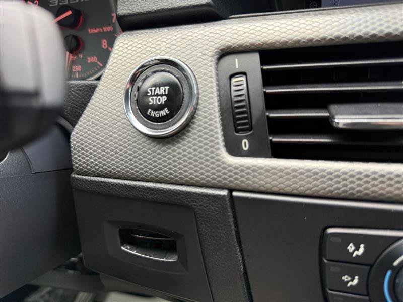 Used 2013 BMW 335is Convertible RWD image 25