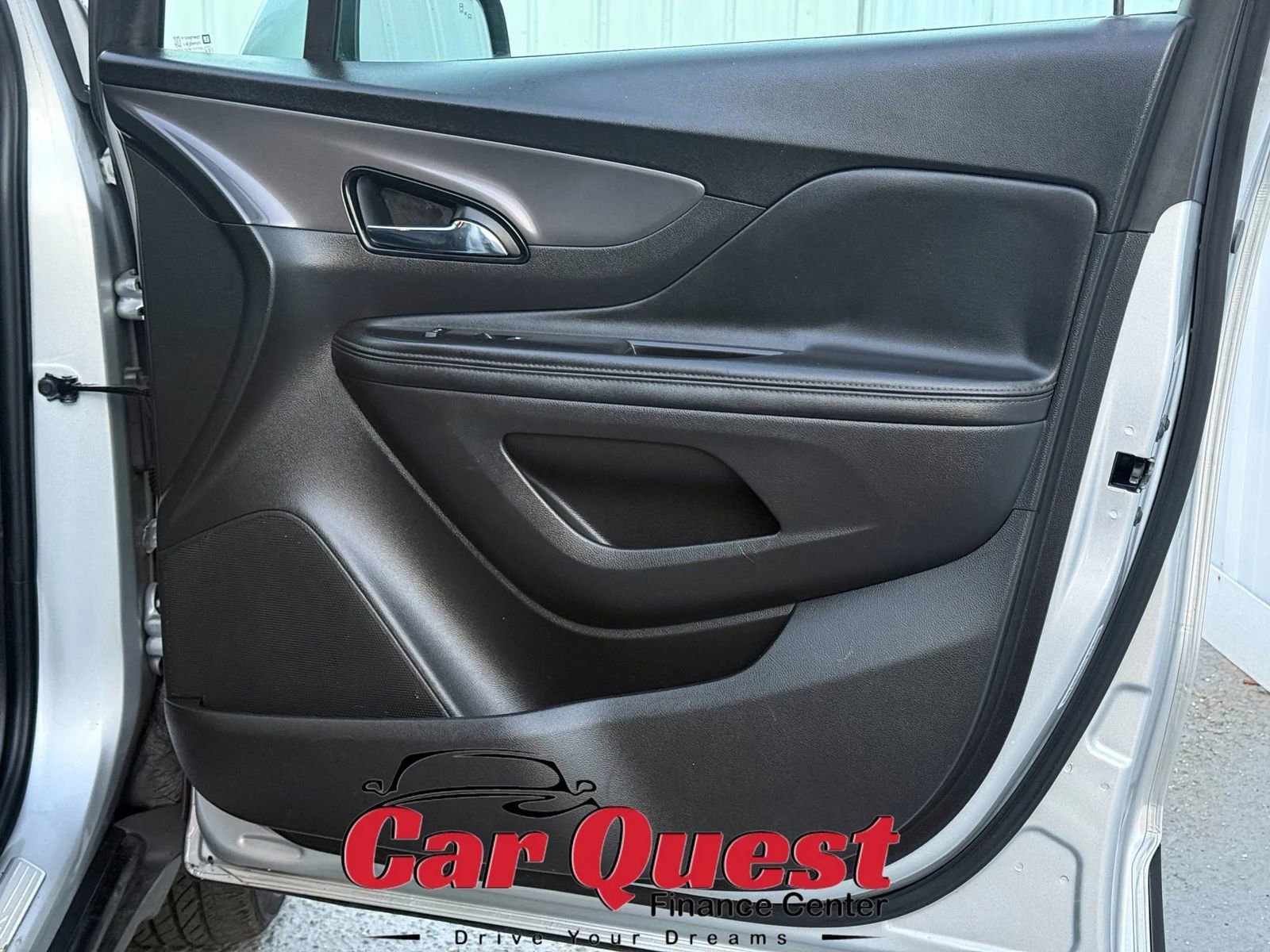 Used 2020 Buick Encore Essence image 19