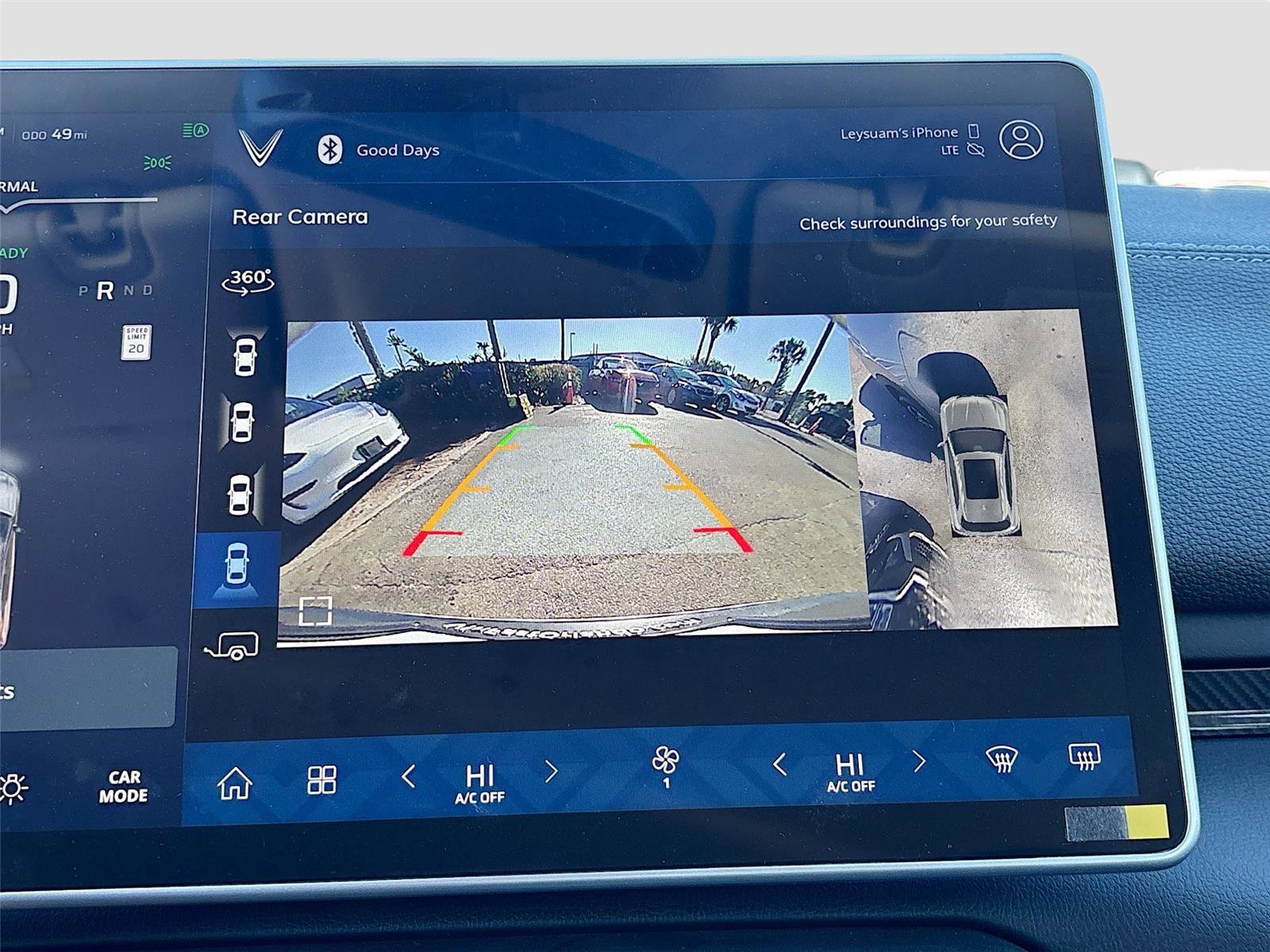 New 2025 VinFast VF 8 Eco AWD/4WD image 13