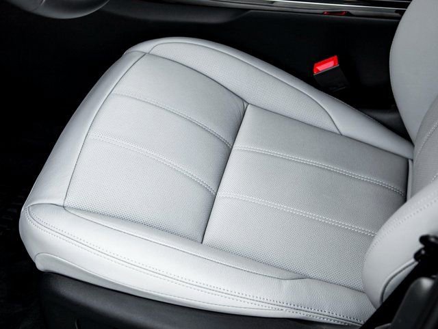 Used 2025 Land Rover Range Rover Evoque S image 20