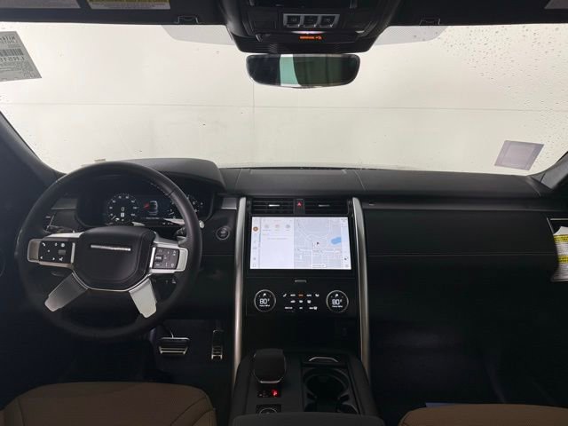 New 2026 Land Rover Discovery Limited Edition image 28