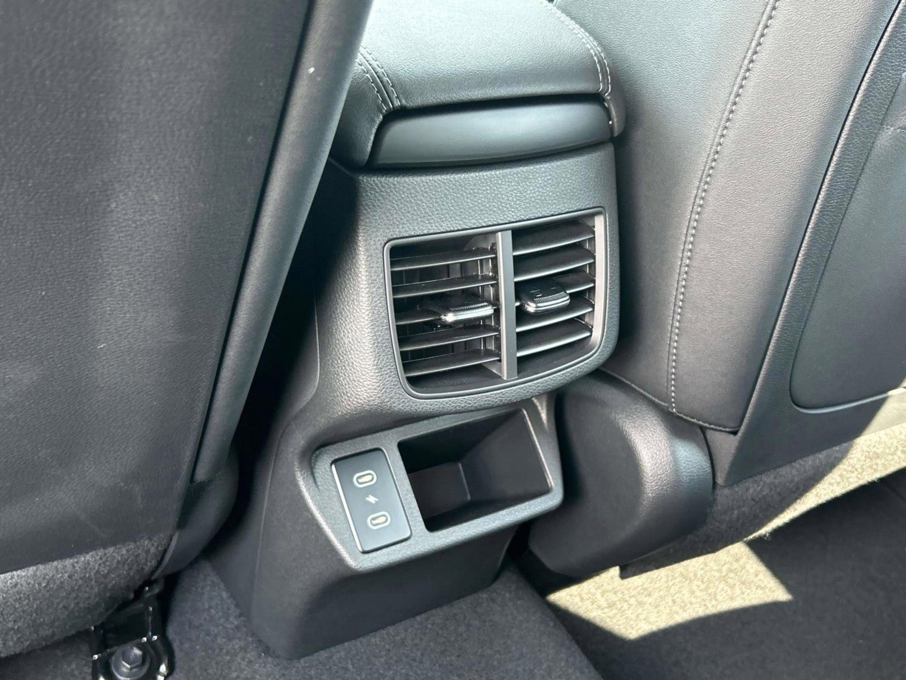 New 2026 Kia Seltos SX image 18