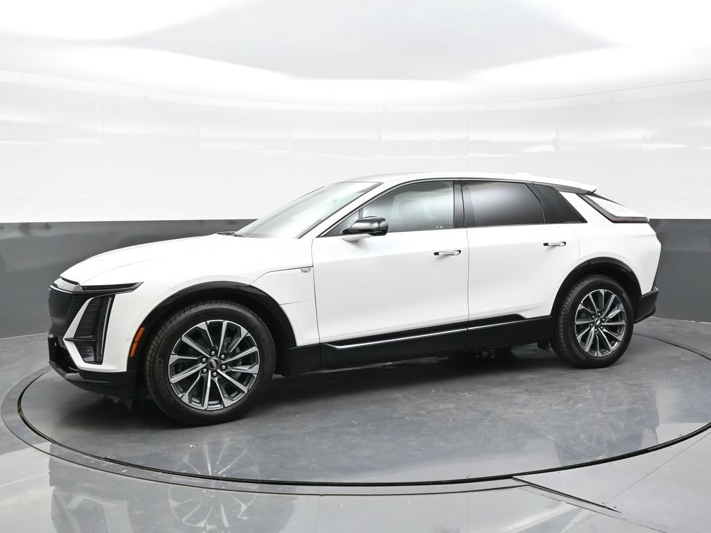 Certified 2024 Cadillac Lyriq Sport AWD/4WD image 3