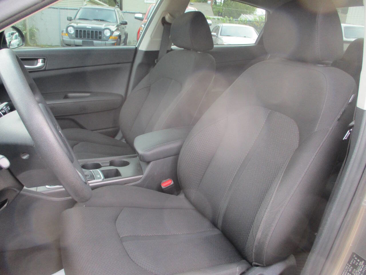Used 2017 Kia Optima LX image 7