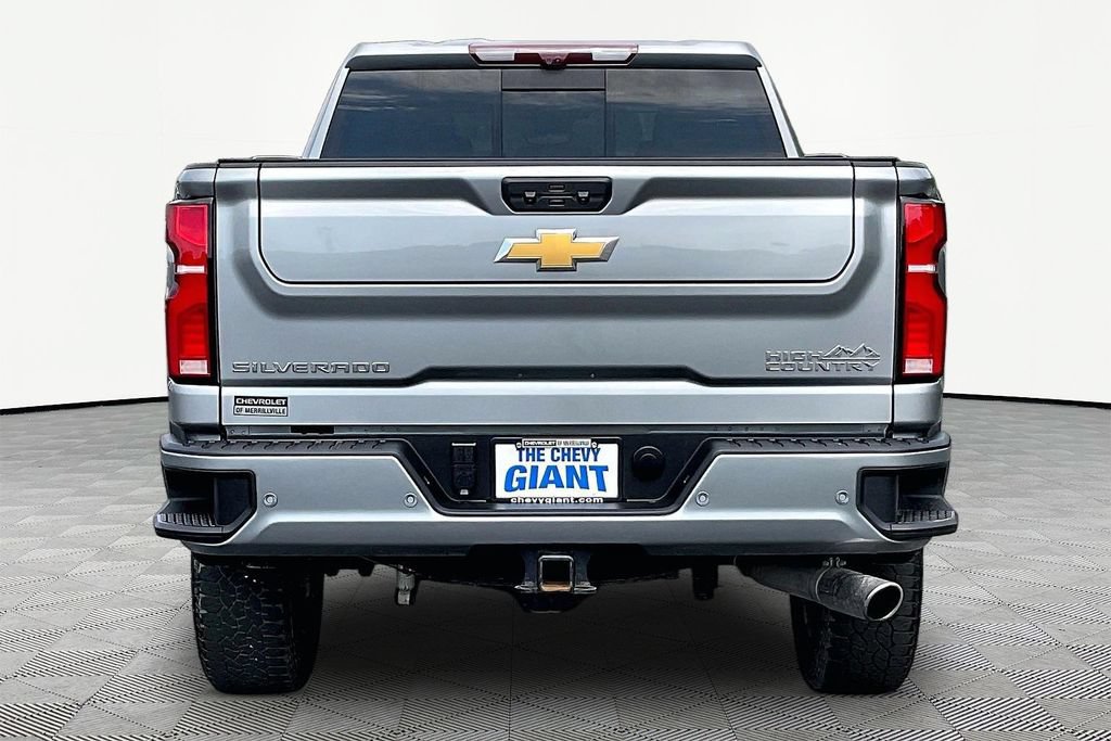 Used 2024 Chevrolet Silverado 2500 High Country w/ High Country Premium Package AWD/4WD image 5