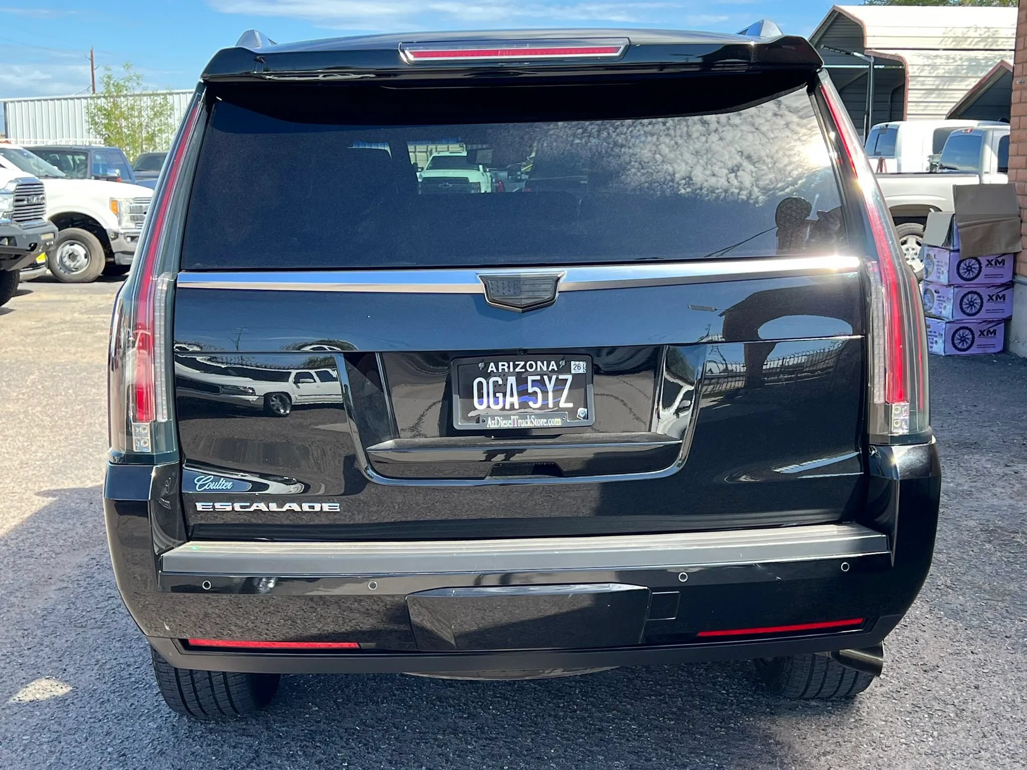Used 2016 Cadillac Escalade Platinum AWD/4WD image 8