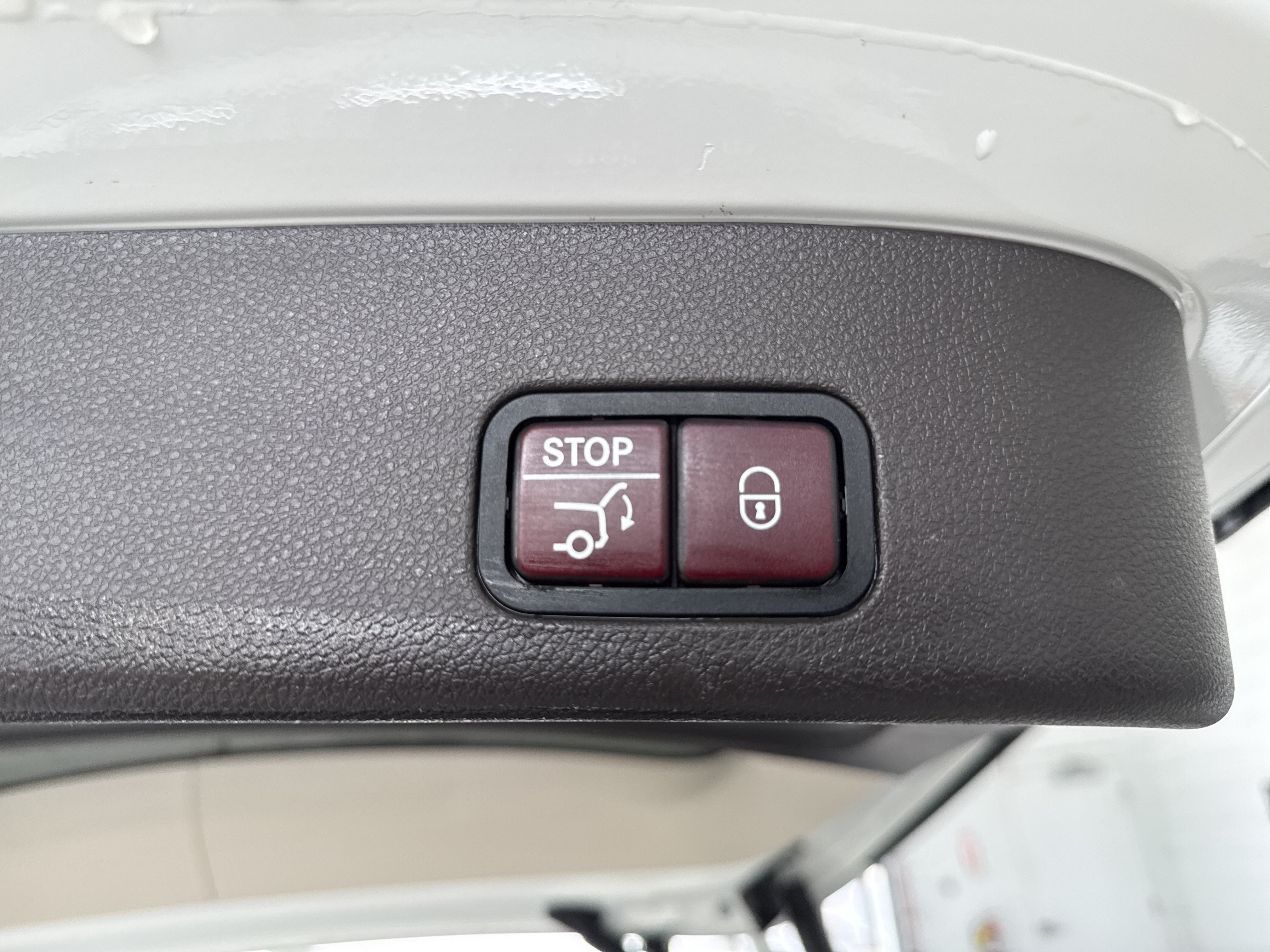 Used 2019 Mercedes-Benz GLS 450 4MATIC image 12