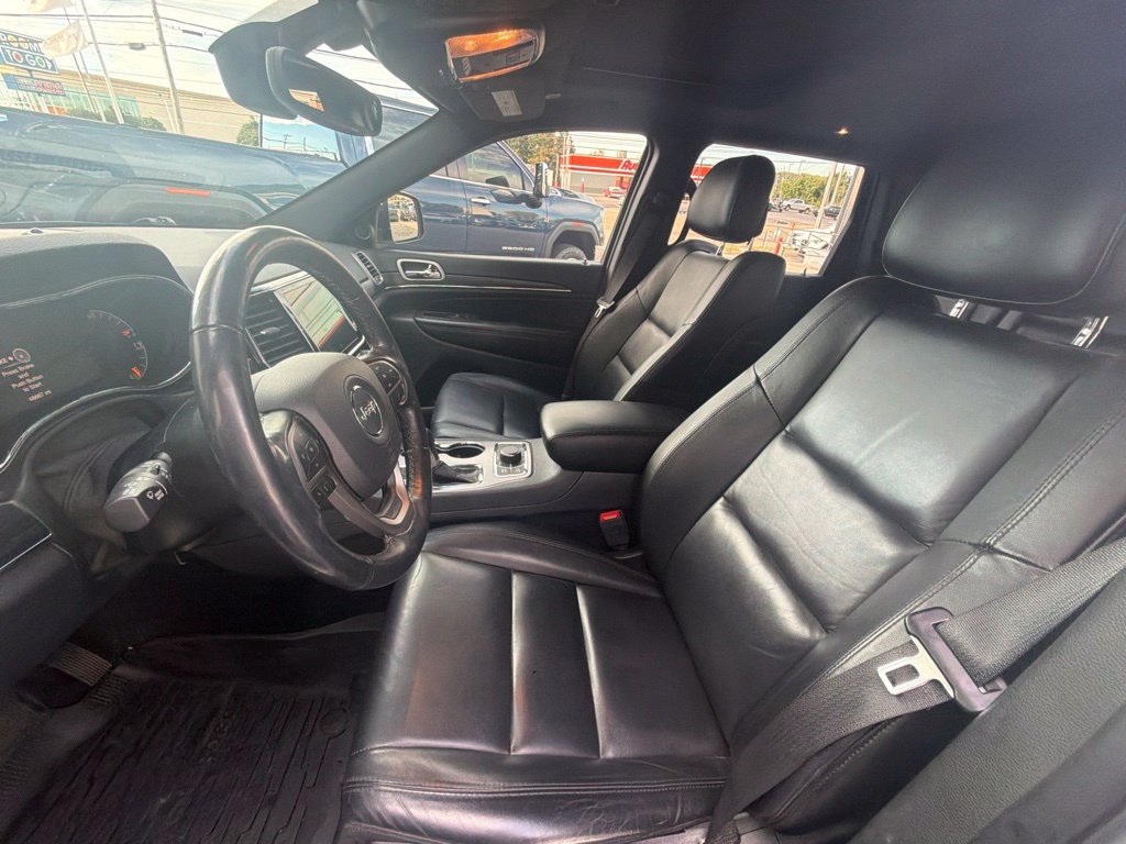 Used 2019 Jeep Grand Cherokee Limited w/ Trailer Tow Group IV AWD/4WD image 2