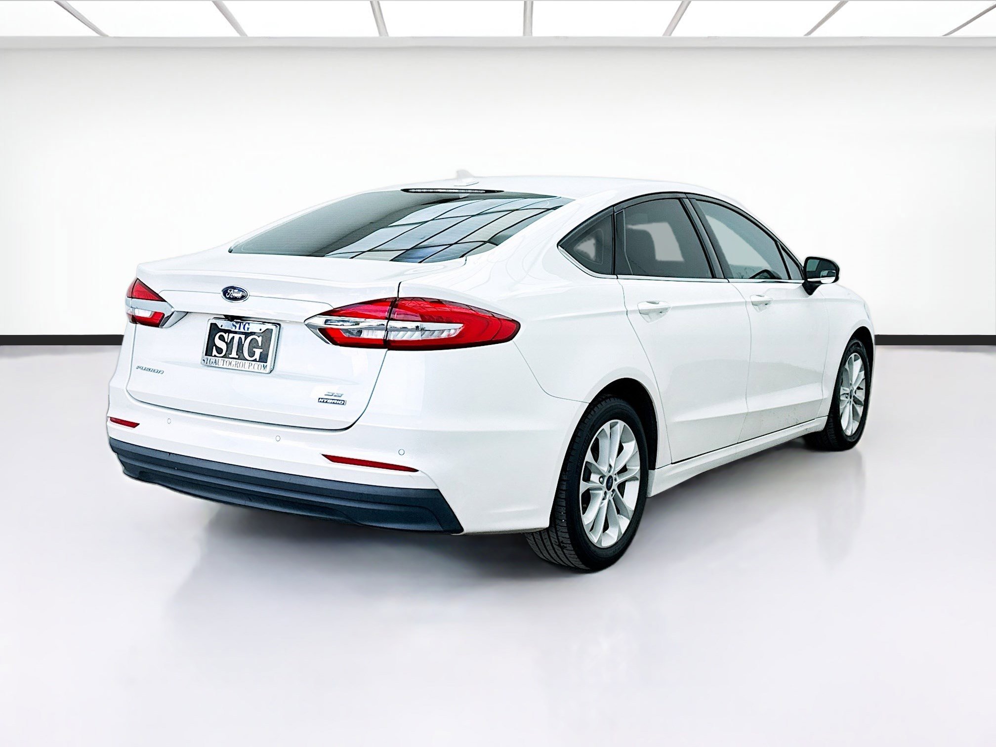 Used 2020 Ford Fusion SE image 4