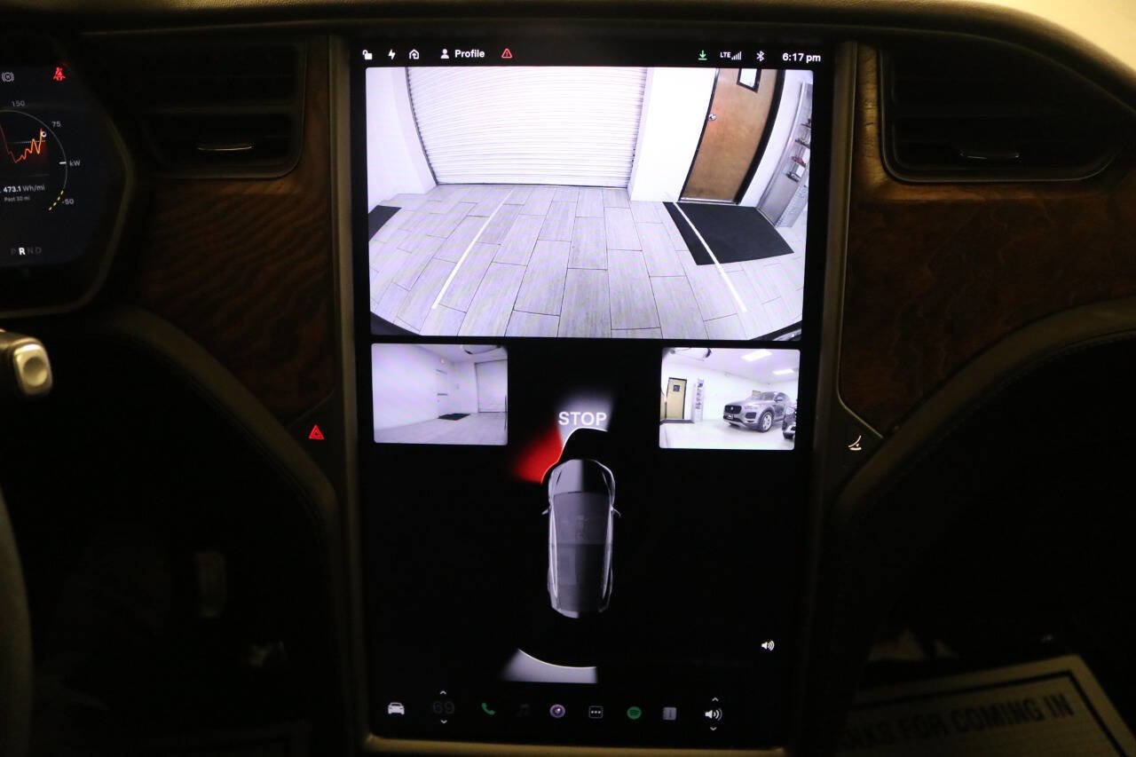 Used 2020 Tesla Model X image 34