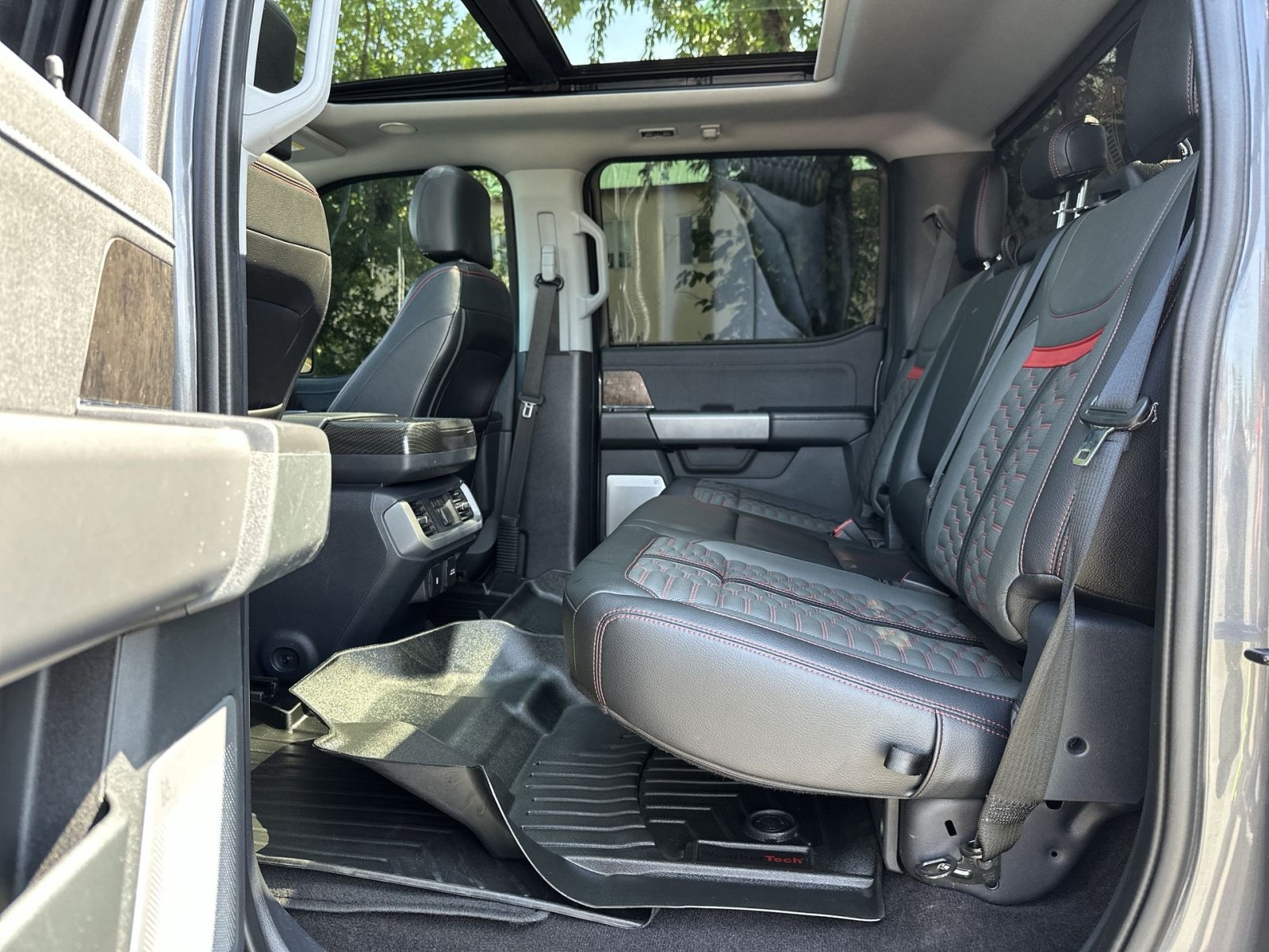 Used 2021 Ford F150 Lariat w/ Equipment Group 502A High AWD/4WD image 26