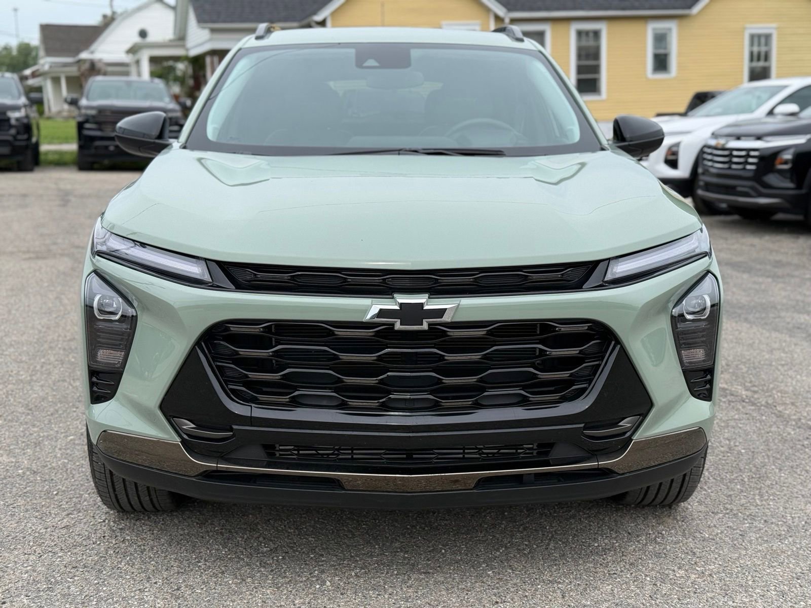 Used 2025 Chevrolet Trax ACTIV FWD image 10