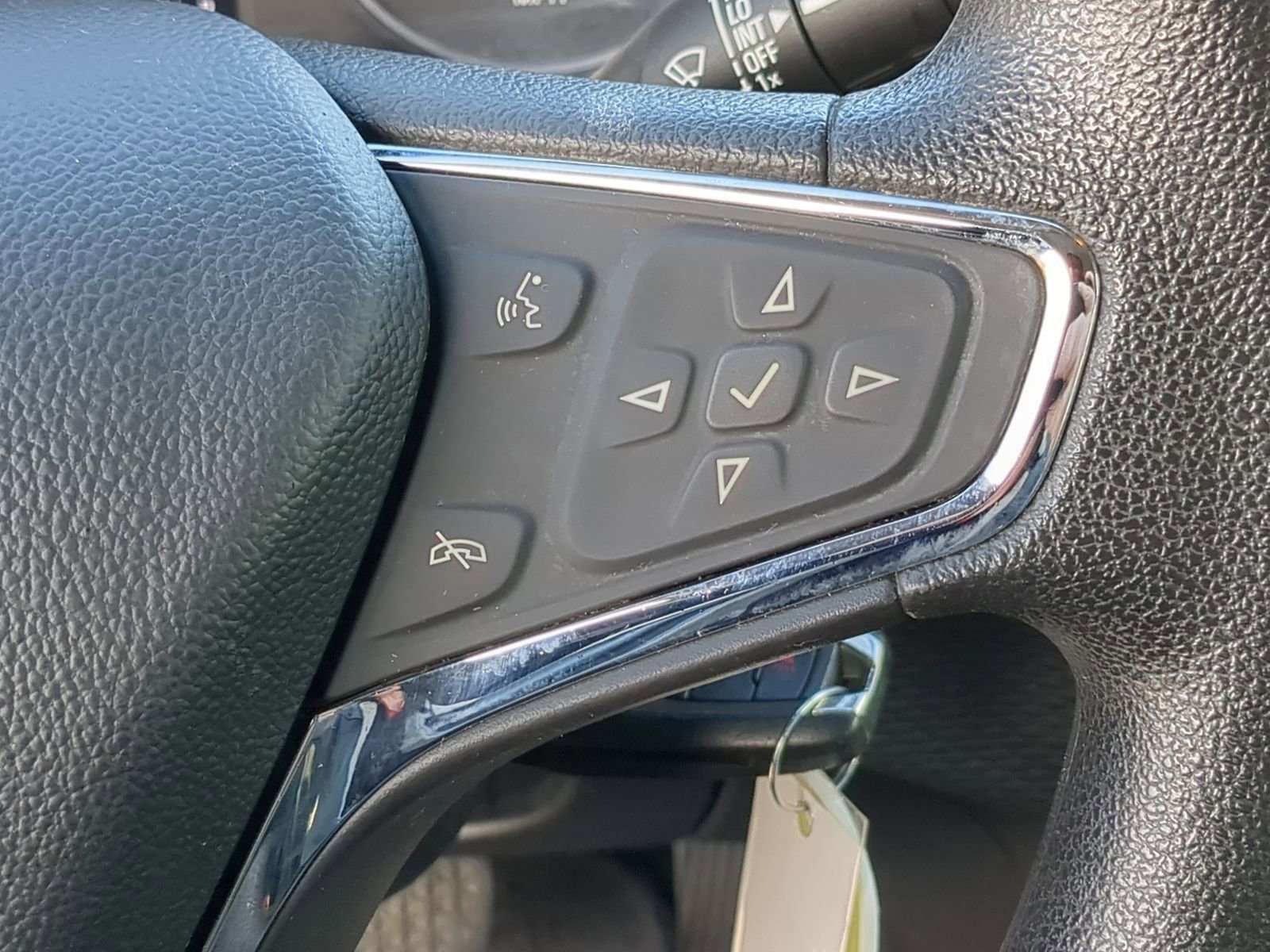 Used 2019 Chevrolet Cruze LT image 25