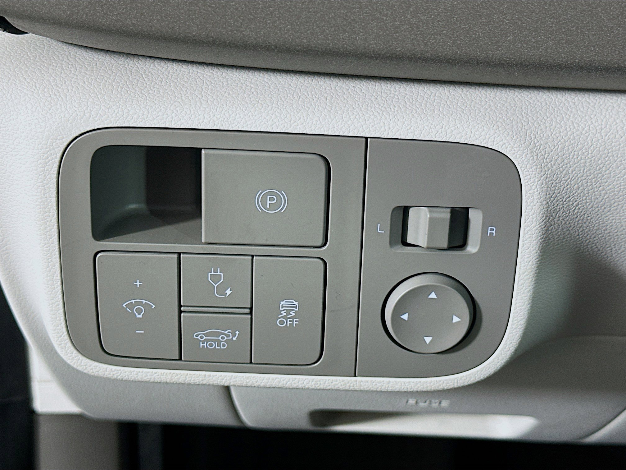 Used 2023 Hyundai Ioniq 6 SEL w/ Cargo Package image 17