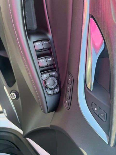 Used 2022 Buick Enclave Avenir w/ Avenir Technology Package AWD/4WD image 17
