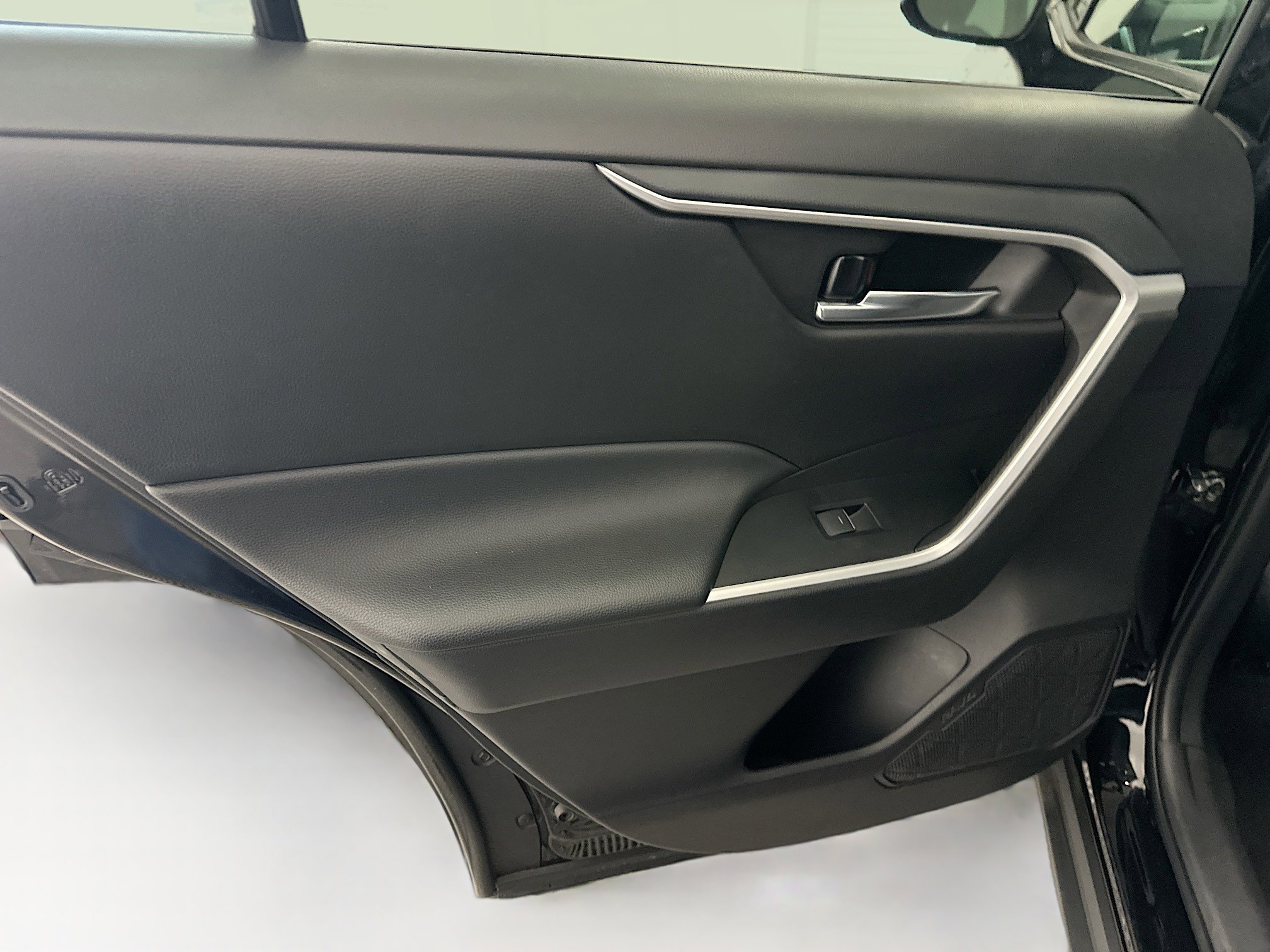 Used 2024 Toyota RAV4 XLE image 27