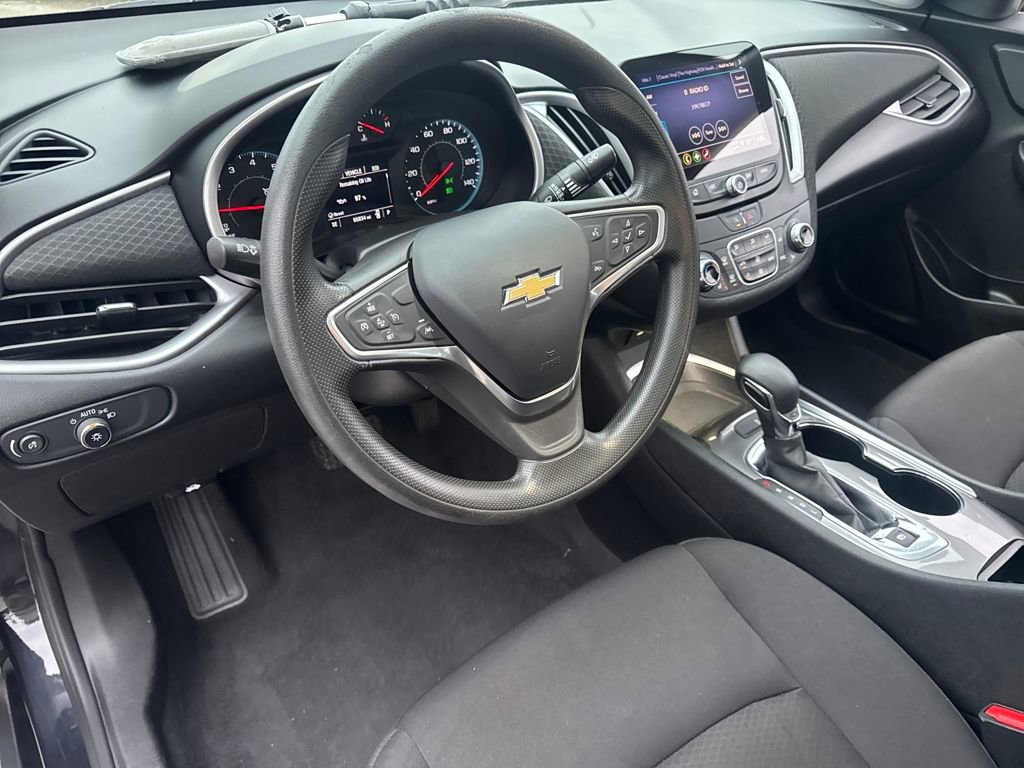 Used 2023 Chevrolet Malibu LT image 18
