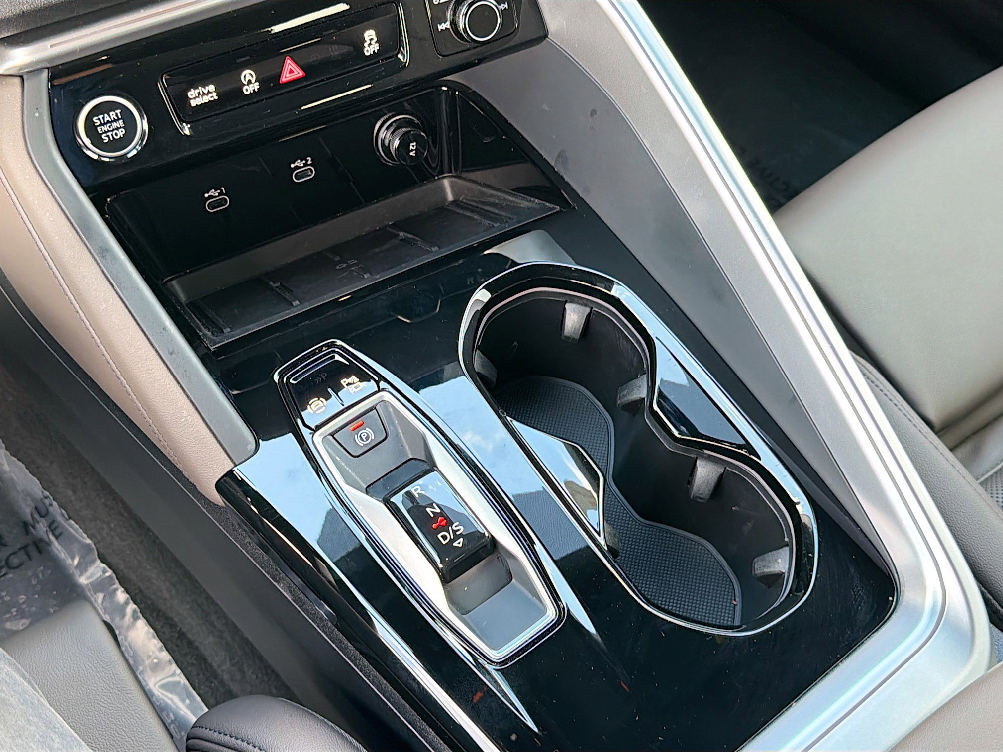 Certified 2025 Audi Q5 Prestige image 28