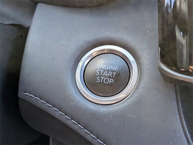 Used 2024 Toyota Highlander LE image 27