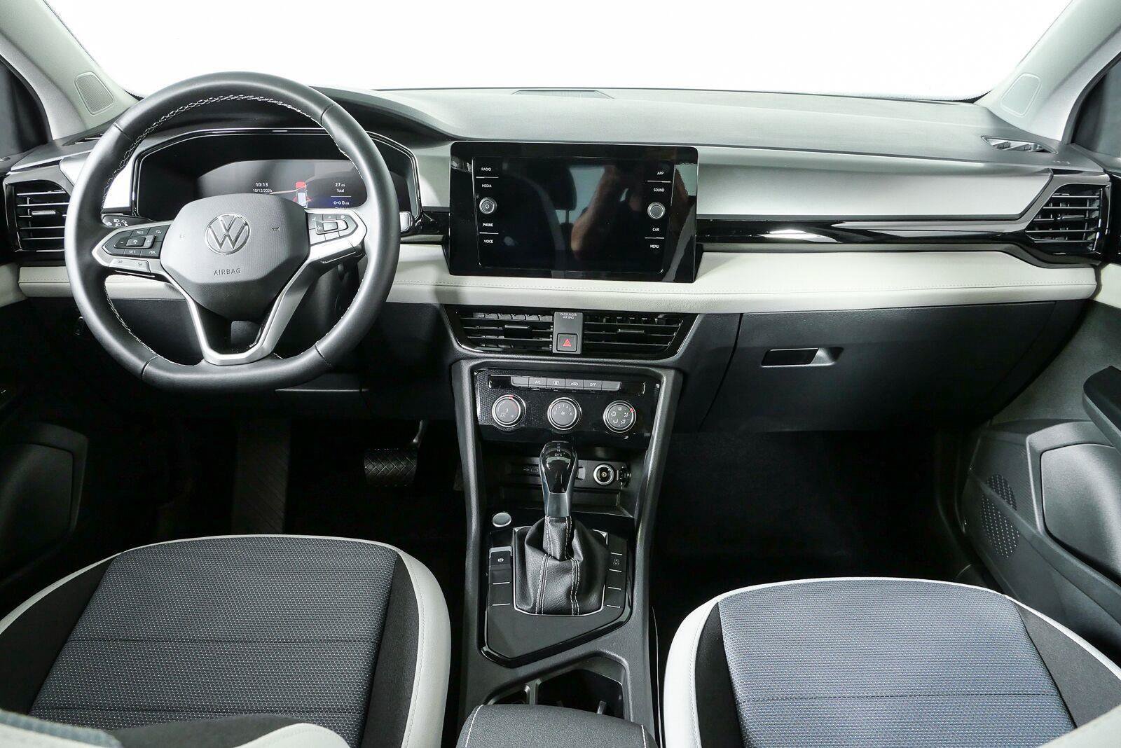 New 2027 Volkswagen Taos S FWD image 32
