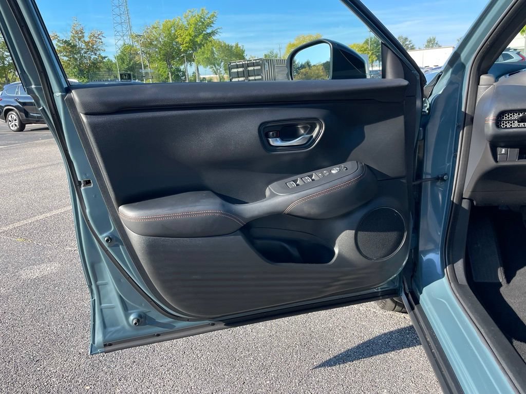 Certified 2025 Honda HR-V Sport image 22