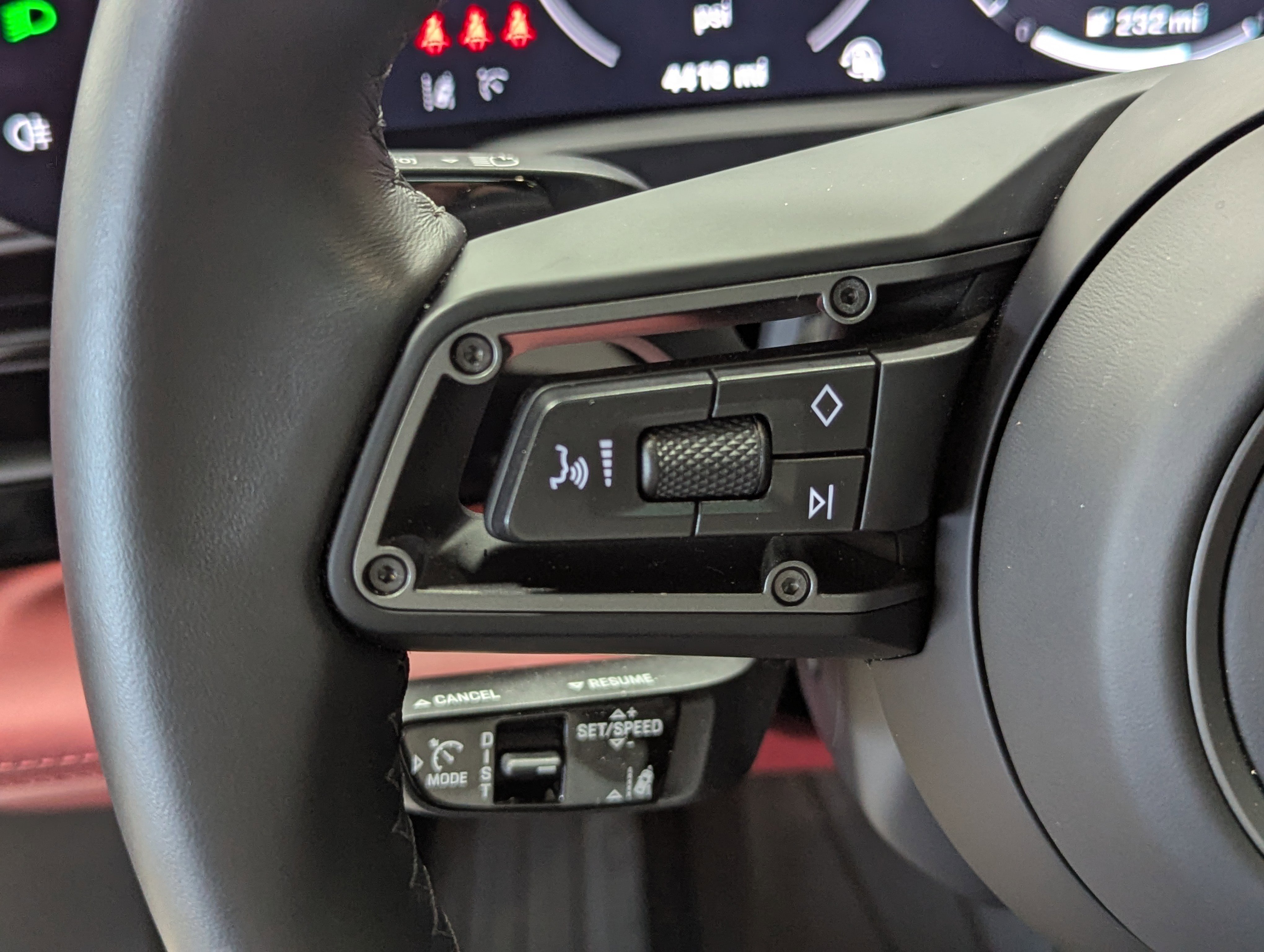 Used 2025 Porsche Taycan 4S image 39