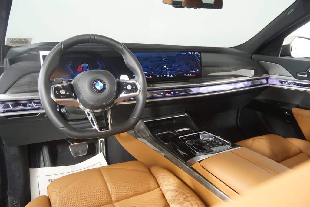 Used 2025 BMW 740i RWD image 17