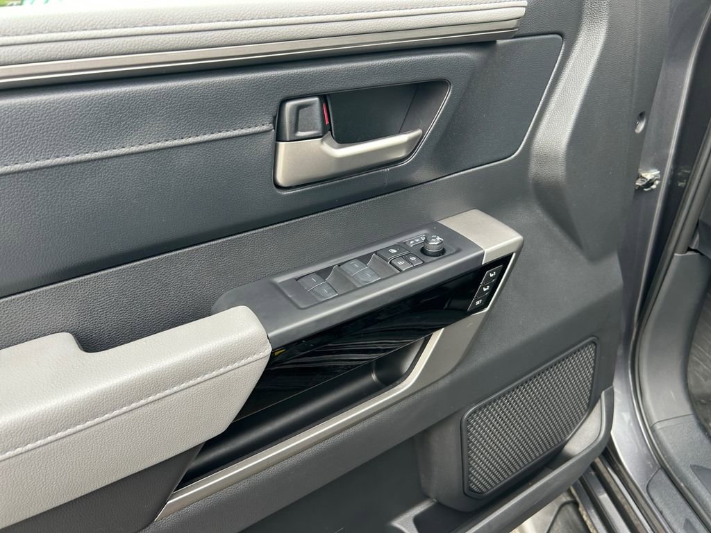 Used 2024 Toyota Tundra Limited image 23