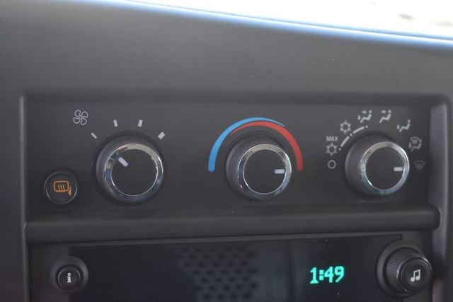 New 2025 Chevrolet Express 3500 Extended w/ Driver Convenience Package image 24