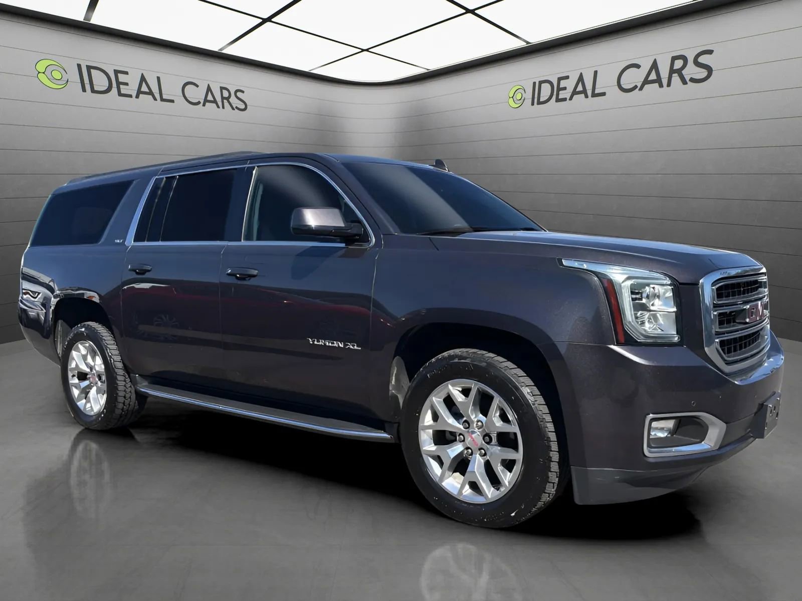 Used 2018 GMC Yukon XL SLT w/ Open Road Package RWD image 3