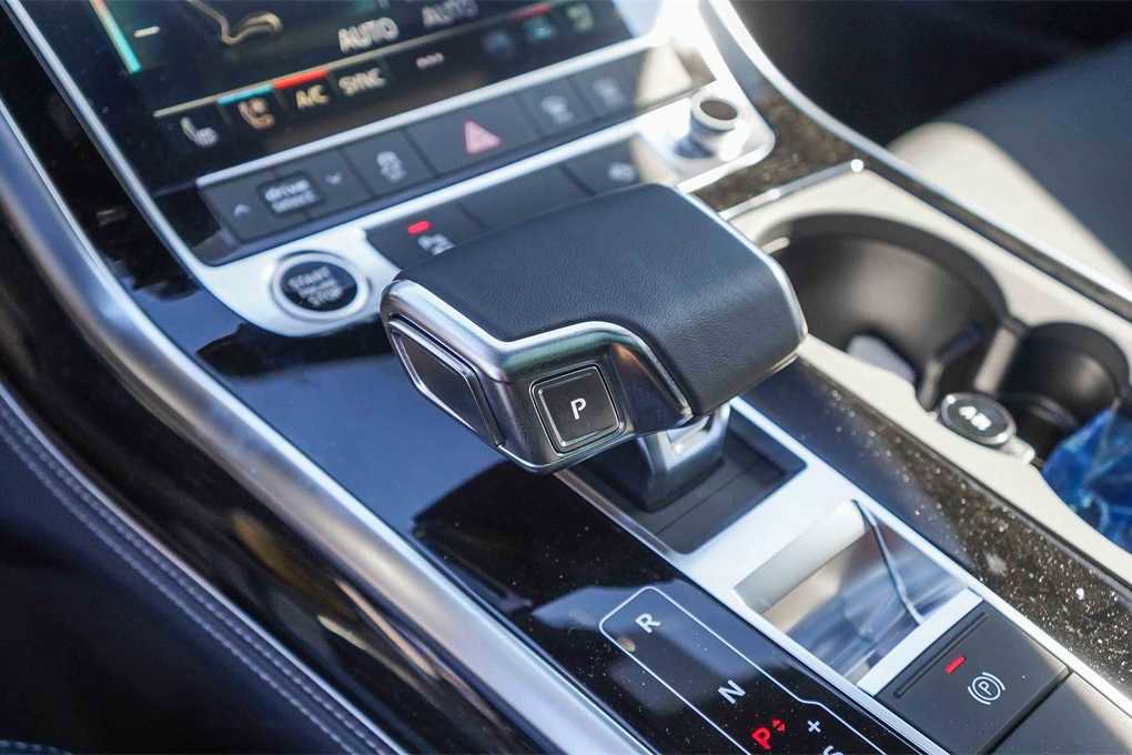New 2025 Audi Q8 Premium Plus image 22