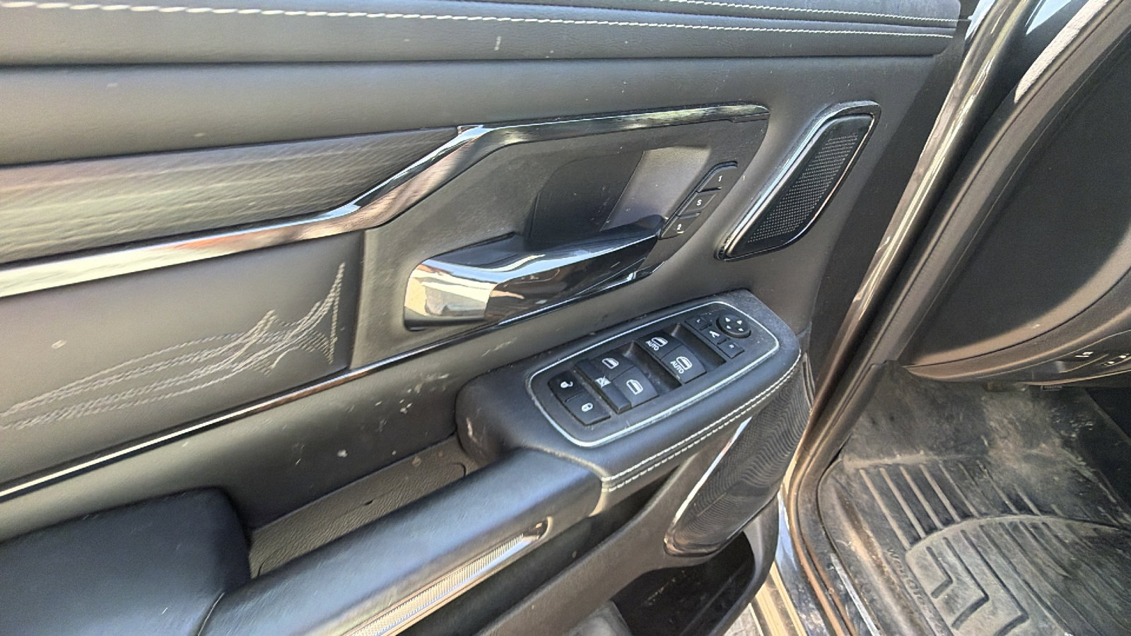 Certified 2024 RAM 1500 Limited AWD/4WD image 15